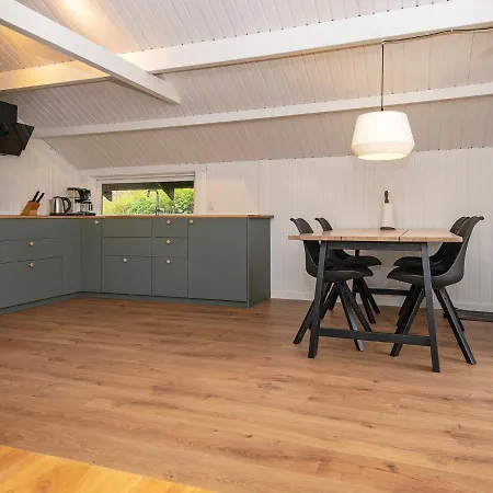 X Holiday home *